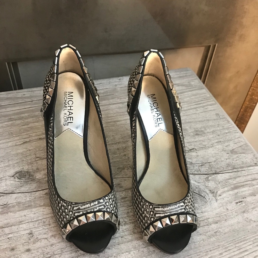 Micheal Kors shoes